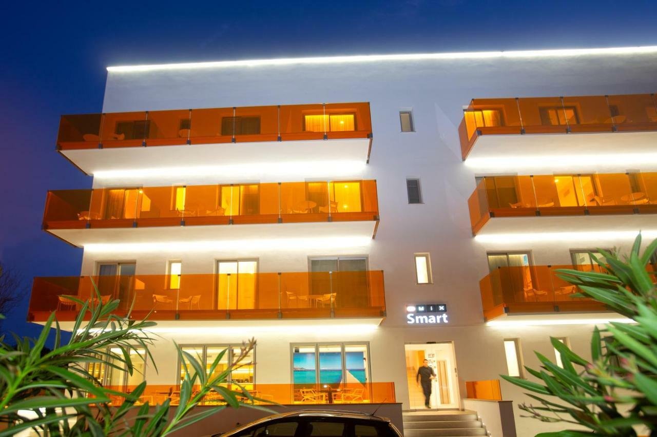 Mix Smart Hotel เอลอาเรนัล ภายนอก รูปภาพ